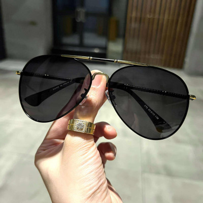 Kính râm nam đi đường chống nắng kiểu dáng phi công trẻ trung, sành điệu