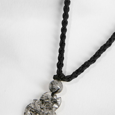 Mặt dây chuyền hồ ly 9 đuôi thạch anh tóc đen Ngọc Quý Gemstones