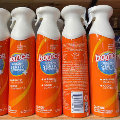 Xịt thơm và làm thẳng quần áo Bounce 3 in 1 của Mỹ chai 275g