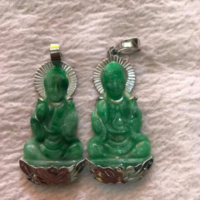 MẶT DÂY CHUYỀN PHẬT QUAN ÂM TAY CẦM BÌNH NƯỚC BỌC INOX  ĐÁ CẨM THẠCH XANH LÁ ĐỀU TỰ NHIÊN ĐẸP Size Cao 44mm x Ngang 24mm x Dầy 6mm  NAM NỮ MỆNH MỘC HOẢ THUỶ