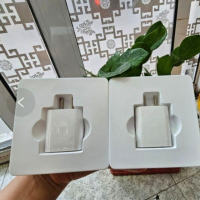 Củ Noki.a 2 cổng đầu ra USB và Type C zin hãng