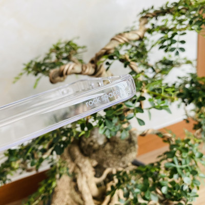 Ốp lưng Rock trong suốt dành cho iPhone 13 Pro - Hàng chính hãng