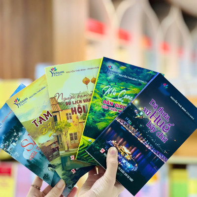 Combo 5 cuốn sách văn hoá, du lịch Miền Bắc + Miền Trung