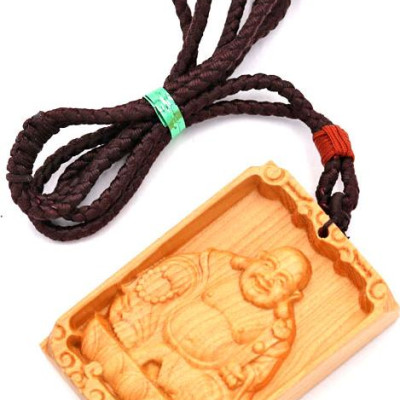 Vòng Cổ Mặt Gỗ Hoàng Đàn Khắc Hình Phật Di Lặc MG7