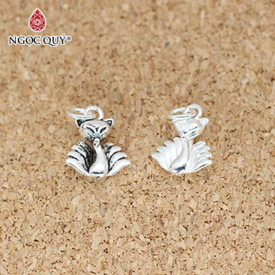 Combo 2 cái charm bạc trắng hồ ly treo - Ngọc Quý Gemstones