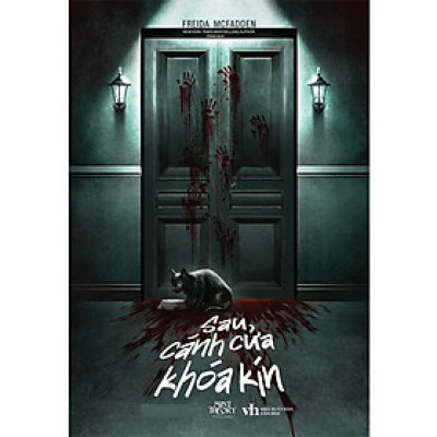 Sau Cánh Cửa Khóa Kín