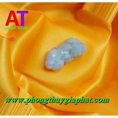 Mặt dây chuyền tỳ hưu cẩm thạch trắng