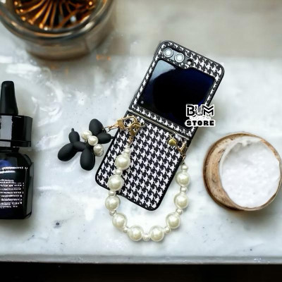 Ốp Lưng Houndstooth Cho Samsung Galaxy Z Flip 6 / Z Flip 5 / Z Flip 4 / Z Flip 3 Kèm Dây Ngọc Trai Cầm Tay