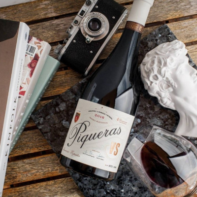 Rượu vang Organic Piqueras VS Monastrell & Garnacha Tintorera (Spain) kèm túi hộp,đồ khui