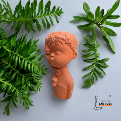 Chậu Gốm Đất Nung Hình Cô Gái Dễ Thương 9x10x21cm - Chậu Decor