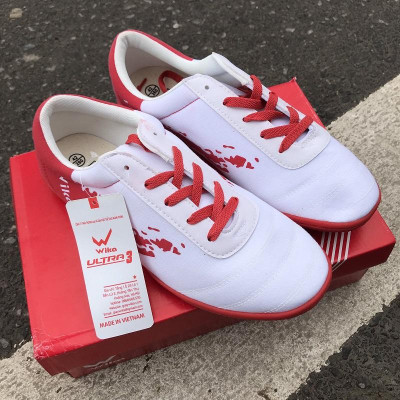 Siêu phẩm đôi giày vải đá phủi cao cấp nhất năm 2022-2023