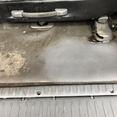 Vệ sinh nội thất Techgroup 522