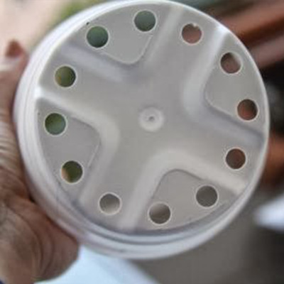 Chậu trồng cây trong nhà để bàn cao cấp Minigarden Basic Pot S, màu trắng nhập khẩu Châu Âu, Chất liệu nhựa PP chống UV, với cơ chế tự hút nước - thoát nước giúp cây sống tốt không cần chăm sóc