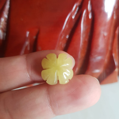 Trang sức phối vòng tay Bông Hoa Cỏ 4 Lá Đá cẩm thạch VÀNG NHẸ NHÀNG đẹp Size bông 14mmx6mm x lỗ đk 2mm Nữ mệnh Kim Thổ Thủy phối với Vòng đeo tay, làm mặt dây chuyền, mặt nhẫn đeo ạ