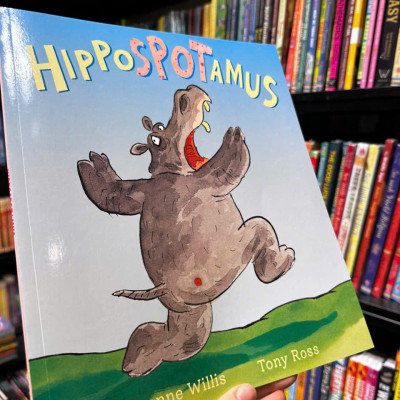 Sách - Hippospotamus by Jeanne Willis - Sách ngoại văn, sách thiếu nhi tiếng Anh, bìa mềm, nhập khẩu UK