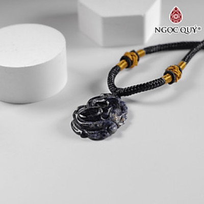 Mặt dây chuyền hồ ly đá Shaphire mệnh thủy, mộc - Ngọc Quý Gemstones