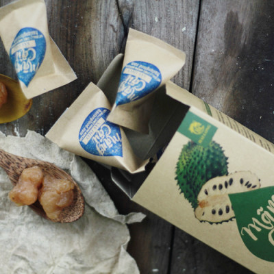 Combo Đậu Nành Sấy Cỏ Ngọt Vị Cay Hải Long (230g) + Mãng Cầu Sấy Dẻo Hải Long (120g)