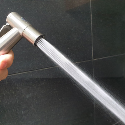 Tay xịt vệ sinh INOX SUS 304, tăng áp cao Eurolife EL-H-X04 (Trắng vàng)