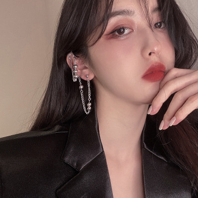 Bông tai Titan unisex dáng dây chuyền phóng khoáng bứt phá mọi phong cách