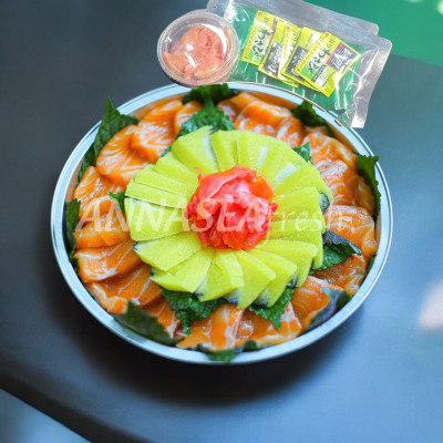 Combo 3: Cá hồi 200gr & Cá trích ép trứng 160gr (hộp)