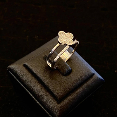 nhẫn vàng 18k nữ tính