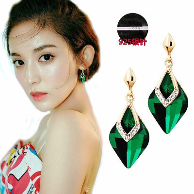 Bông Tai Pha Lê Hàn Quốc Không Gây Dị Ứng Da ( PK08)