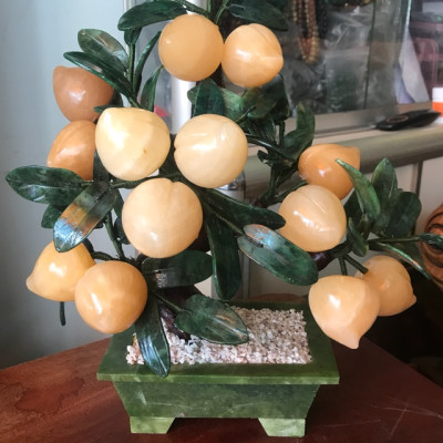 Tượng Cây Đào mới vàng 13 quả canxit vàng tự nhiên cao 40cm x ngang 34cm x sâu 20cm tài lộc hợp ACE mệnh kim thổ  Trưng bày phòng khách rất là sang Cây đào tiên tài lộc Vàng là biểu tượng của sự trường thọ cuộc sống mạnh khỏe và sung túc ạ