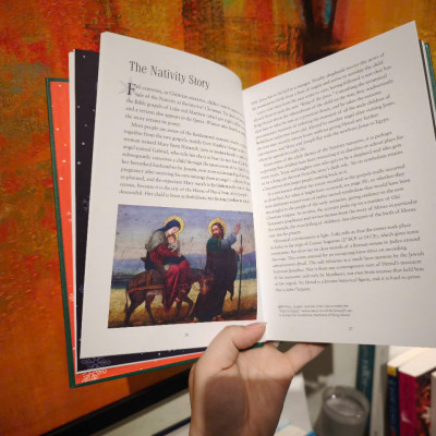 Sách - Christmas: A short history from solstice to santa by Andy Thomas - Christmas/ Nonfiction in English