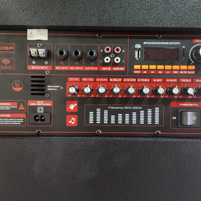 Loa Kéo Di Động Karaoke Bass 40 U.B.L LK-40U1 (800W) 4 Tấc - Chính Hãng