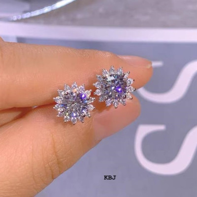 Bông tai bạc nụ hoa đá chất liệu bạc s925 MS058