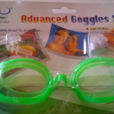 Kính bơi trẻ em và người lớn - Kính bảo vệ mắt khi đi bơi, đi tắm biển - Màu ngẫu nhiên- Hàng chính hãng