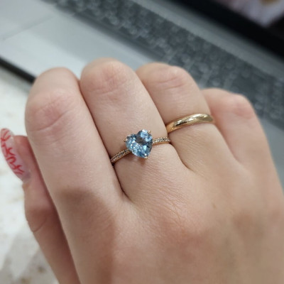 Nhẫn vàng 14KR đính đá Sky Topaz - MOON Jewelry