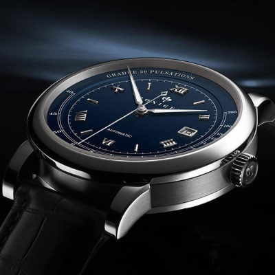 Đồng hồ nam Poniger P305-2 Chính hãng ,Kính sapphire nguyên khối ,chống xước,chống nước 50m,mặt xanh navy vỏ trắng dây da nâu ( đen) xịn,vỏ máy thép không gỉ 316L,Đồng hồ cơ (Automatic) bảo hành 24 tháng, hàng mới 100%,thiết kế trẻ trung và sang trọng