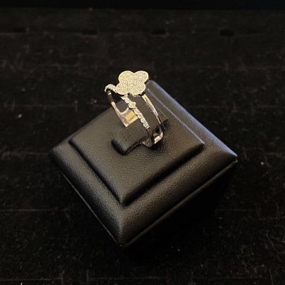 nhẫn vàng 18k nữ tính