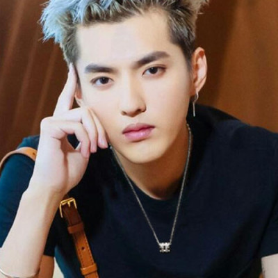 Mặt dây chuyền Hàn Quốc đính đá MDC301 - Màu bạc