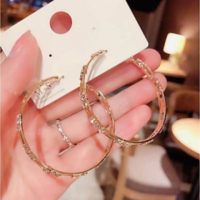 Earrings nữ đeo tai dáng vòng tròn to kim loại