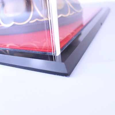 Hộp mica Enter BOX201 30x20x30cm mica dày 5mm, đế đen 10mm, đèn led