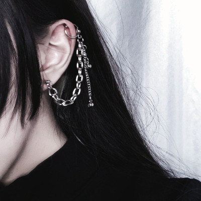 Bông tai unisex ôm vành style gothic bí ẩn lạnh lùng