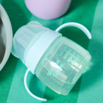 Bình tập uống nước có vòi mút chống tràn, chống sặc Tommee Tippee Soft Spout, 150ml, cho bé từ 4 tháng – Hồng