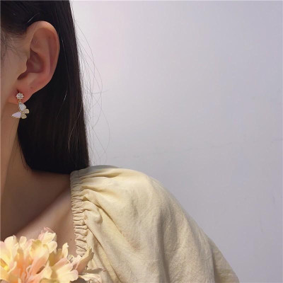 Khuyên tai bạc 925 nụ đá treo hình bướm khảm trai mới lạ duyên dáng long lanh đáng yêu dễ thương Dế Bạc - K5963