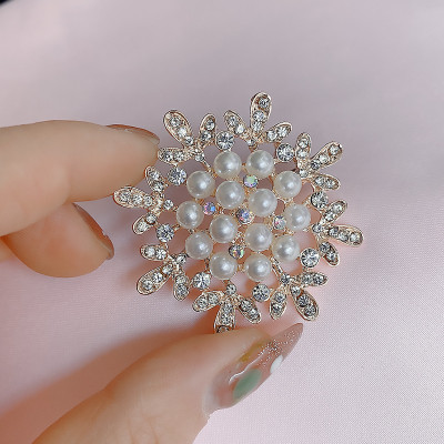 Trâm cài áo nữ hình bông tuyết đính đá sang trọng