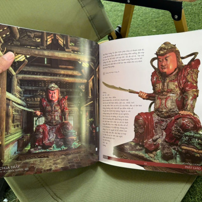 (Bìa vải – in màu) CHÙA THẦY - DI TÍCH QUỐC GIA ĐẶC BIỆT – Nhiều tác giả - Nxb Dân Trí 