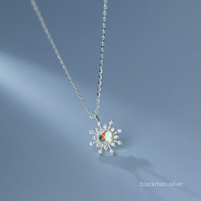 Dây Chuyền Bạc 925 Đá Moonstone Đổi Màu Bạc Hiểu Minh DMD541