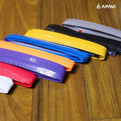 Quấn Cán Vợt Cầu Lông Dày Siêu Êm Tay Chống Trơn Chuyên Dùng Cho Vợt Bám Tay Thấm Hút Mồ Hôi Tốt Cao Cấp có Gân lỗ thoáng khí bề mặt - Giao Màu Ngẫu Nhiên