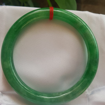 Vòng tay Nam Nữ đá Cẩm Thạch Đậu Lý QC size lớn 64mm x cọng 10mm Vòng màu xanh đậu lý bông bóng đẹp Anh Chị tay to Cân Nặng 73kg- 85kg đeo ạ