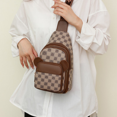 Túi đeo chéo nữ phong cách dễ thương – BEE GEE DCNU1069