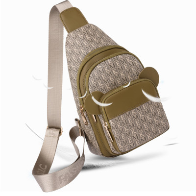 Túi đeo chéo nữ phong cách dễ thương – BEE GEE DCNU1069