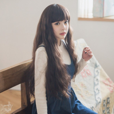 Tóc giả nữ nguyên đầu giống hình tương đối 90%, mái ngang, xoăn đẹp (tặng kèm 1 cái lưới trùm tóc)