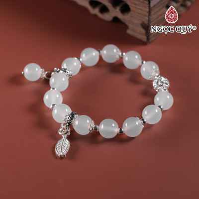Vòng tay đá mã não trắng mix charm bạc hạt 8mm mệnh thủy kim - Ngọc Quý Gemstones