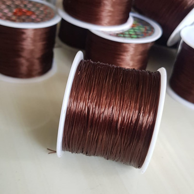 Cuộn Dây Thun CO GIÃN màu Nâu chuyên xỏ vòng đeo tay hạt chuỗi  Dây này là dây thun chuyên xỏ vòng chuỗi màu Nâu, có đủ màu Anh Chị đang đeo chuỗi muốn thay dây khác cho vòng thì đặt cuộn Thun chỉ này nhé